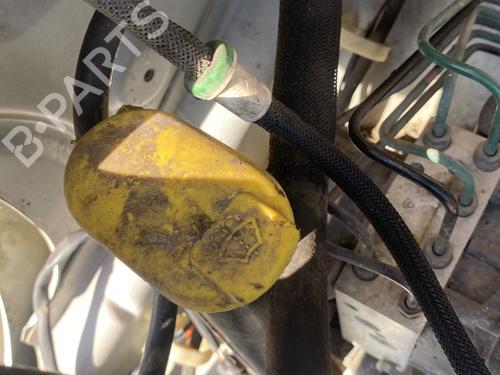 windscreen-washer-tank-renault-master-ii-platformchassis-edhdud-1997-1998-1999-2000-2001-2002-2003-2004-2005-2006-2007-2008-2009-2010-2011-2012-2013-32477076 main image