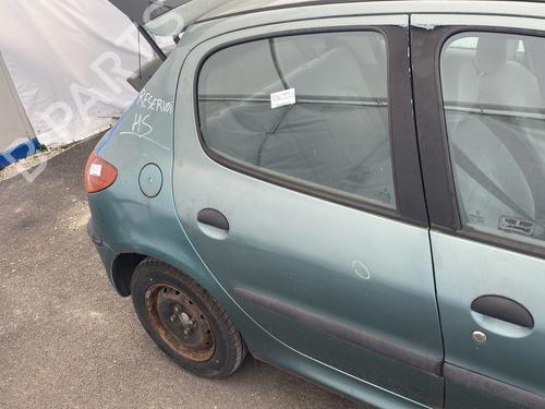 Used Right rear door PEUGEOT 206 Hatchback (2A/C) 1.4 i (75 hp) 26881877