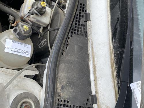 Scuttle panel DACIA SANDERO 1.2 16V | BP26028002C110 - Image 2