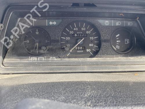 Compteur de vitesse Compteur de vitesse 37749367 37749367