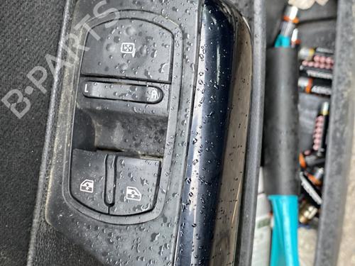 Used Left front window switch OPEL CORSA D (S07) 1.3 CDTI (L08, L68) (90 hp) 29188624