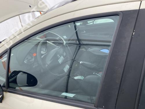 Used Front left door window Front left door window 32260575 32260575
