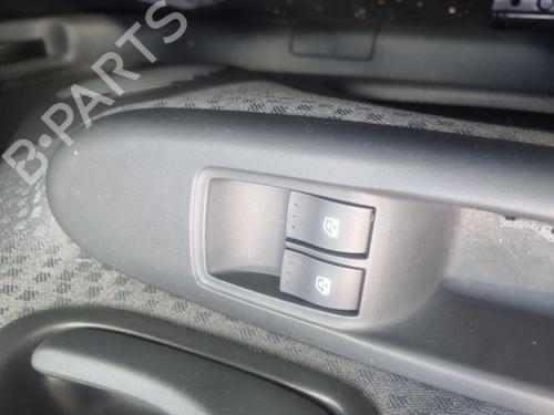 Used Left front window switch Left front window switch RENAULT CLIO II (BB_, CB_) [1998-2016] 22112352 22112352