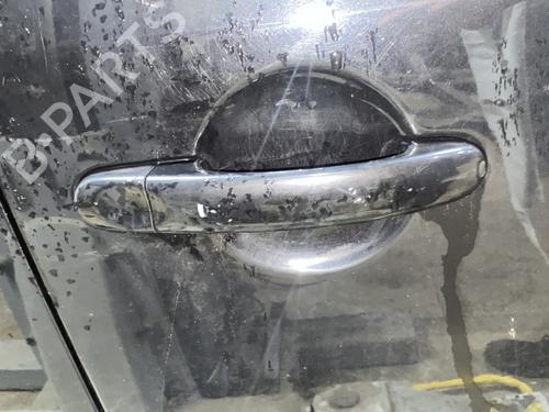 front-right-exterior-door-handle-vw-touran-1t1-1t2-2003-2004-2005-2006-2007-2008-2009-2010-2011-31951088 main image