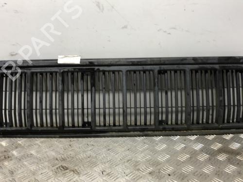 Used Grille JEEP CHEROKEE (XJ) 2.1 TD (87 hp) 22118470