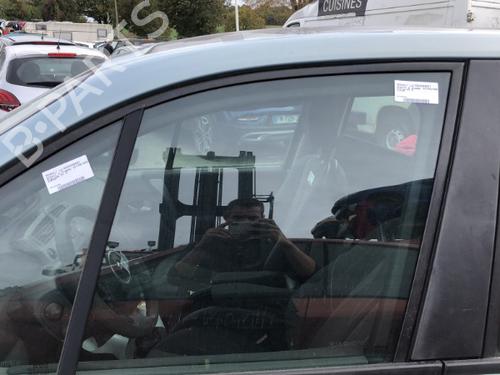 Dørrute ventre foran RENAULT SCÉNIC II (JM0/1_) 1.5 dCi (JM1E, JM16) (106 hp) 22126545