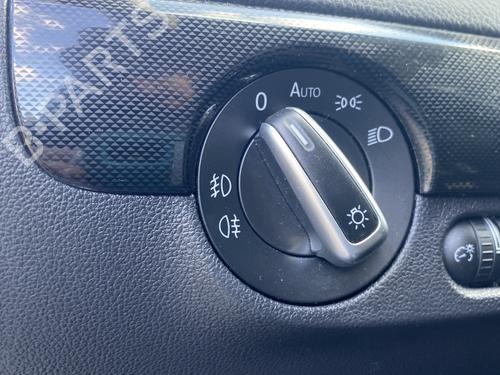 Used Headlight switch Headlight switch VW JETTA IV (162, 163, AV3, AV2) 1.6 TDI (105 hp) 32680799 32680799