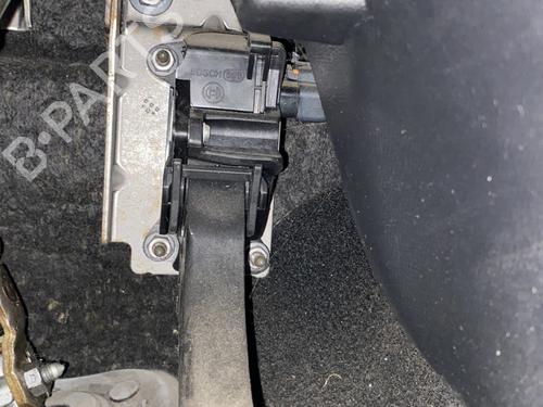 Pedal PEUGEOT 308 II (LB_, LP_, LW_, LH_, L3_) 1.6 BlueHDi 120 (120 hp) 32021298