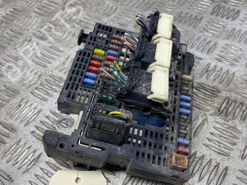 Used Fuse box Fuse box 38034274 38034274