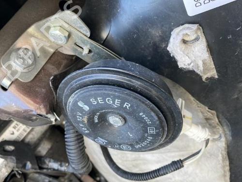 Used Horn DACIA DUSTER (HS_) [2010-2018]  19904652
