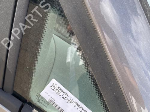 Front right quarter glass VW TOURAN (1T1, 1T2) 2.0 TDI | BP28601760C112