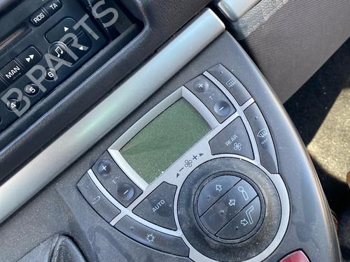 Used Climate control Climate control 39389101 39389101