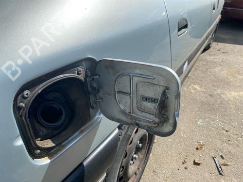 Used Fuel flap Fuel flap RENAULT SAFRANE II (B54_) 2.2 dT (B54G) (113 hp) 37200881 37200881