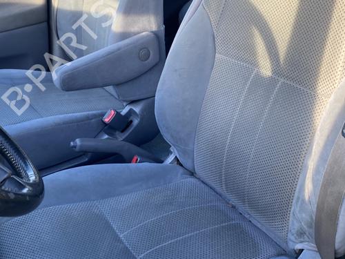 Sæde venstre fortil TOYOTA PICNIC (_XM1_) 2.2 D (CMX10_, CXM10G) (90 hp) 31643080