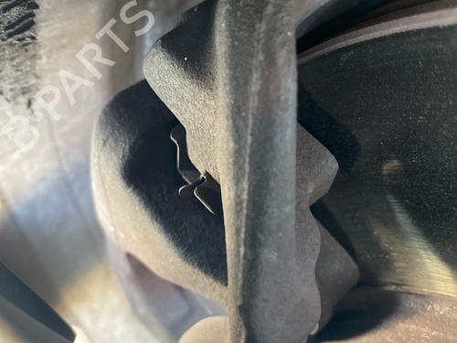 Right front brake caliper MERCEDES-BENZ C-CLASS (W203) C 220 CDI (203.008) | BP37638114M104 - Image 2