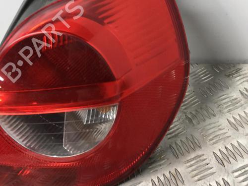 Używane Lampa tylna prawa RENAULT CLIO III (BR0/1, CR0/1) 1.5 dCi (C/BR0G, C/BR1G) (68 hp) 22116565