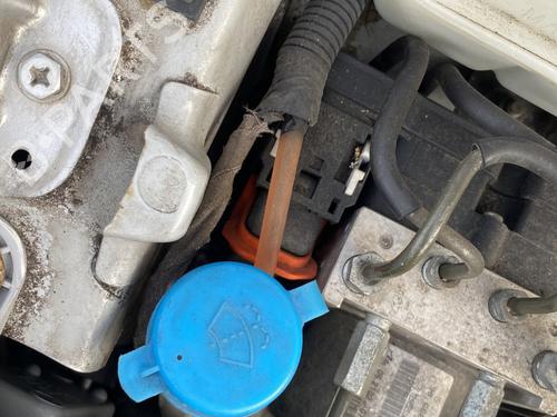 windscreen-washer-tank-chevrolet-matiz-m200-m250-2005-31815634 main image