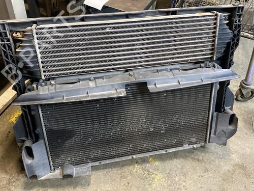 Used Front slam panel RENAULT MASTER II Van (FD) 2.8 dTI (FD0C, FD0F, FD2B, FD2F, FD3C, FD3F) (114 hp) 30183624