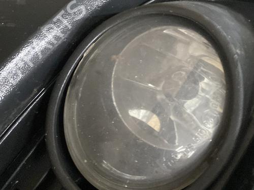 right-front-fog-light-vw-touran-1t1-1t2-2003-2004-2005-2006-2007-2008-2009-2010-2011-31969650 main image