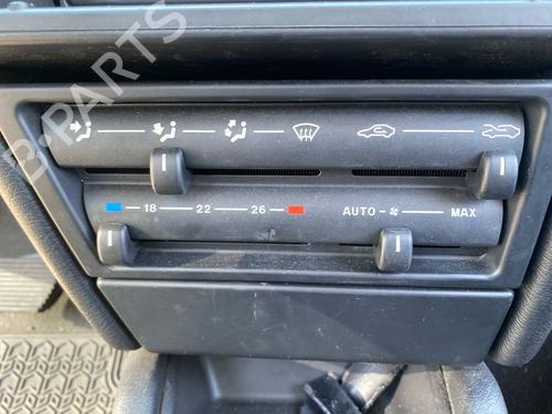 Used Climate control Climate control 37527152 37527152