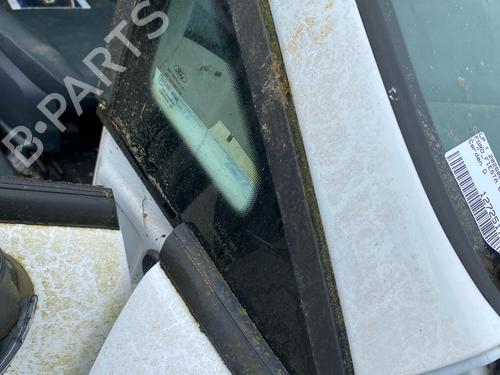 front-right-quarter-glass-ford-fiesta-vi-cb1-ccn-2008-36337251 main image