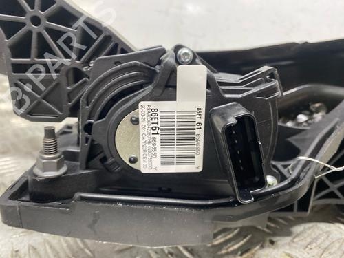 Used Pedal Pedal PEUGEOT 5008 II (MC_, MJ_, MR_, M4_) 1.2 THP (MRHNYH, MRHNYW, MRHNSJ, MRHNSU, MRHNSM) (131 hp) 40602785 40602785