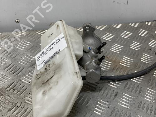 Used Brake master cylinder Brake master cylinder PEUGEOT 208 I (CA_, CC_) 1.6 HDi / BlueHDi 75 (75 hp) 20174374 20174374