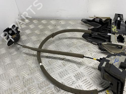 Used Front left lock Front left lock 30486101 30486101