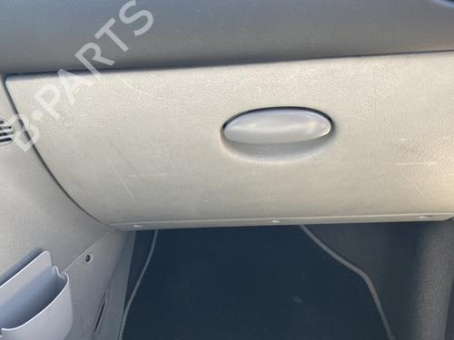 Used Glove box CITROËN XSARA PICASSO (N68) 1.6 HDi (90 hp) 27387077