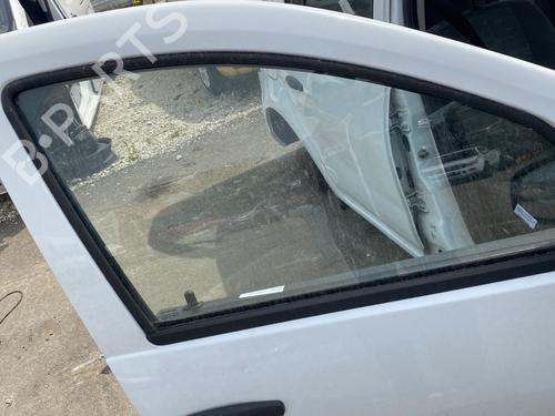 Used Front right door window DACIA SANDERO 1.2 16V (75 hp) 26028030