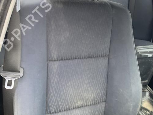 Sæde højre fortil Sæde højre fortil BMW 5 (E39) 525 d (163 hp) 23784833 23784833