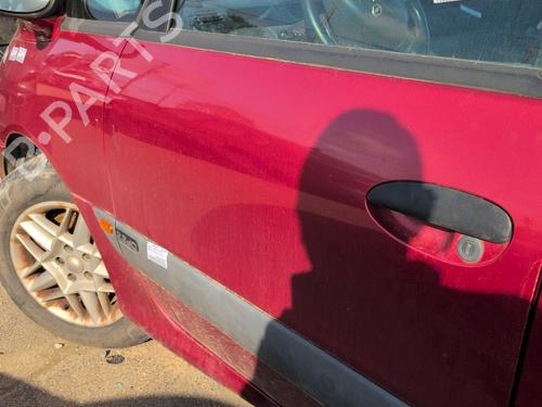 Used Left front door Left front door 33991992 33991992