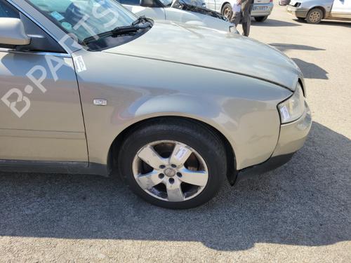 Forkjerm høyre AUDI A6 C5 (4B2) 2.5 TDI (155 hp) 21171547