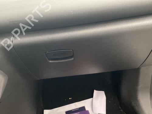 Used Glove box RENAULT KADJAR (HA_, HL_) 1.2 TCe 130 (HLMR) (130 hp) 30480822