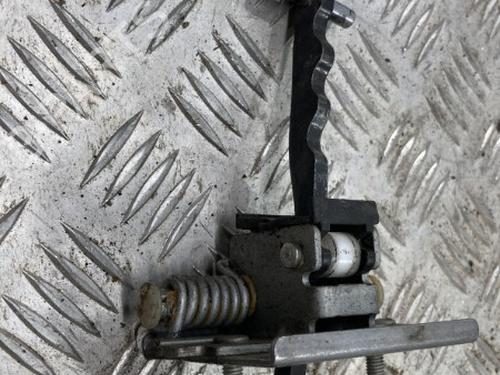 Used Hinge/Door check strap PEUGEOT 3008 I MPV (0U_) 1.6 HDi (112 hp) 22111514