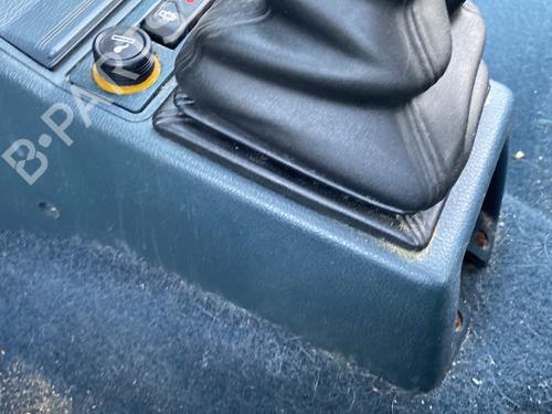 Middle console RENAULT CLIO I (B/C57_, 5/357_) 1.9 D (B/C/S576, B/C/S57L) | BP30172236I22