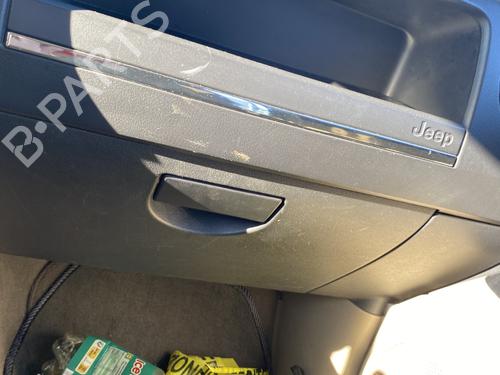 Used Glove box JEEP COMPASS (MK49) 2.2 CRD 4x4 (163 hp) 29318097