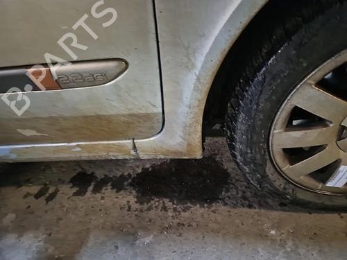 Used Right front fenders RENAULT LAGUNA II Grandtour (KG0/1_) 2.2 dCi (KG0F) (150 hp) 22120643