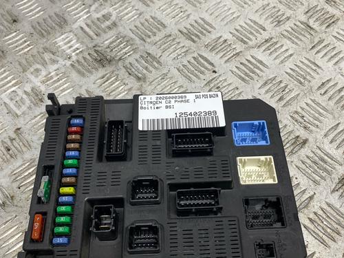 Used Fuse box Fuse box 34451083 34451083