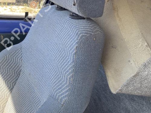 Used Right front seat Right front seat RENAULT RAPID Box Body/MPV (F40_, G40_) 1.9 D (F40R) (54 hp) 27546907 27546907