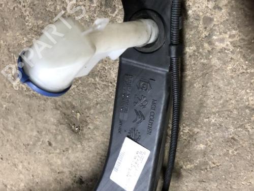 Windscreen washer tank PEUGEOT 308 II (LB_, LP_, LW_, LH_, L3_) 1.6 HDi / BlueHDi 115 | BP19909756C113