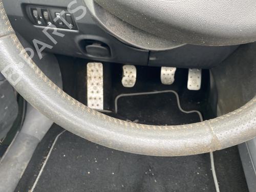 Rat RENAULT MEGANE II Coupé-Cabriolet (EM0/1_) 1.9 dCi | BP29910798C49