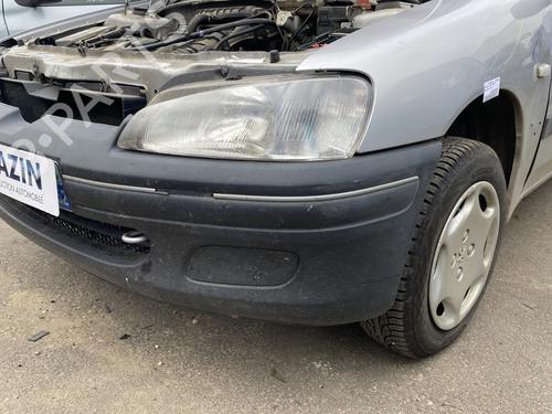 Used Front bumper Front bumper PEUGEOT 106 II (1A_, 1C_) 1.0 i (50 hp) 27681948 27681948