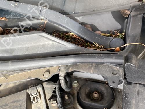 Used Front wiper motor RENAULT KOLEOS I (HY_) 2.0 dCi 4x4 (HY0K) (150 hp) 31969643