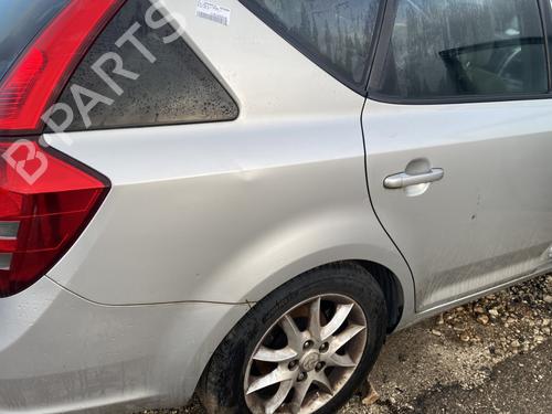 Bagstkærm Højre KIA CEE'D SW (ED) 1.6 CRDi 115 (115 hp) 30552018