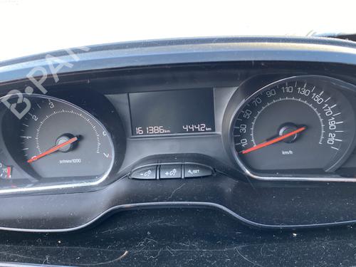 Used Instrument cluster PEUGEOT 208 I (CA_, CC_) 1.2 VTI 82 (82 hp) 22714706