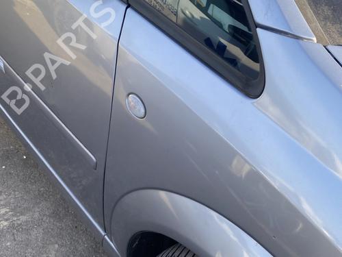 Right front fenders OPEL MERIVA A MPV (X03) 1.7 CDTI (E75) | BP31757500C42