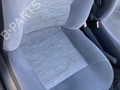 Sæde højre fortil RENAULT MEGANE I (BA0/1_) 1.6 16V (BA04, BA0B, BA11, BA1J, BA16, BA19, BA1K, BA1V,... (107 hp) 33051106