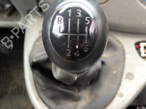 Shift knob RENAULT TRAFIC II Van (FL) 2.0 dCi 90 (FL0H, FL00, FL01, FL0M, FL0P, FL0S) | BP22123724I34 - Image 1