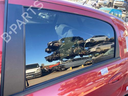 rear-left-door-window-fiat-grande-punto-199_-2005-39389135 main image